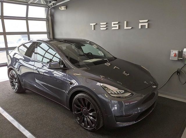 特斯拉 Tesla Model Y 價格 尺寸